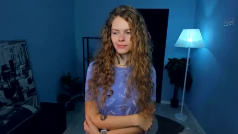 Natalie online show from 10-26-25, 05:13