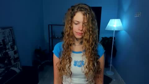 Natalie online show from 10-28-25, 05:11