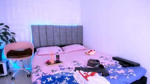 NATALY online show from 09-29-25, 04:23