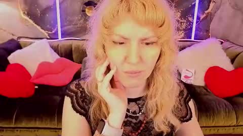 Snapshot of natalychanell chatting on 09-18-25, 09:28 natalychanell online show from 09-18-25, 09:28
