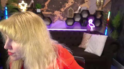 Snapshot of natalychanell chatting on 09-21-25, 02:29 natalychanell online show from 09-21-25, 02:29