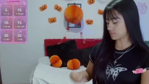 Snapshot of natalyescobar_lx chatting on 10-23-25, 02:16 Nataly Escobar online show from 10-23-25, 02:16