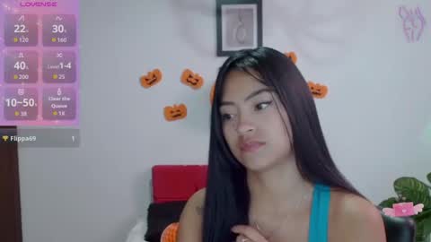 Snapshot of natalyescobar_lx chatting on 10-24-25, 01:18 Nataly Escobar online show from 10-24-25, 01:18