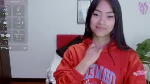 Nataly Escobar online show from 11-14-25, 02:05