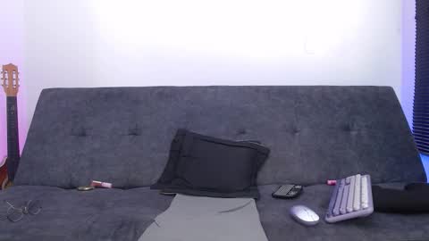   online show from 09-28-25, 02:22