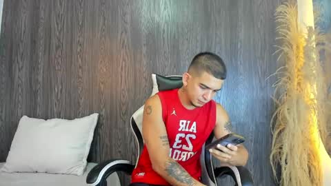 Snapshot of natan_77 chatting on 04-25-26, 10:51 natan_77 online show from 04-25-26, 10:51