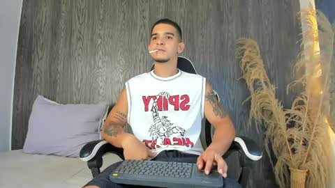 Snapshot of natan_77 chatting on 04-26-26, 12:14 natan_77 online show from 04-26-26, 12:14