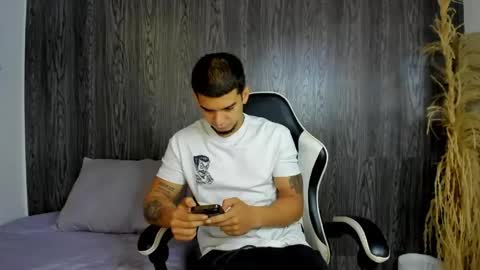 Snapshot of natan_77 chatting on 05-17-26, 12:12 natan_77 online show from 05-17-26, 12:12