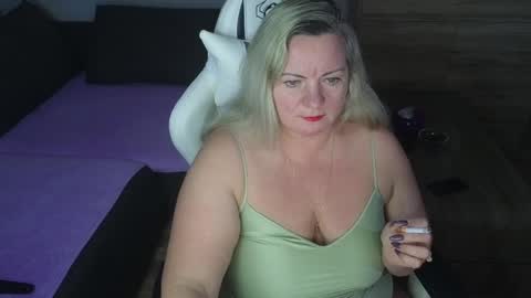 Snapshot of natascha1202 chatting on 12-15-24, 05:10 Natalli online show from 12-15-24, 05:10