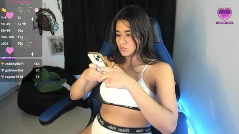 Natasha  online show from 01-24-25, 03:32