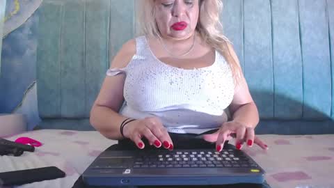 Natasha online show from 05-03-26, 11:22