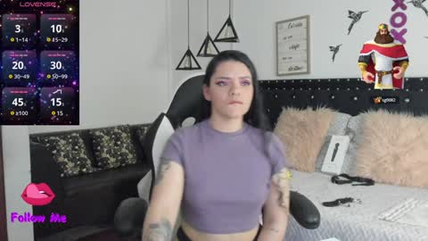 Snapshot of natasha__logan chatting on 12-03-24, 04:47 Natasha online show from 12-03-24, 04:47