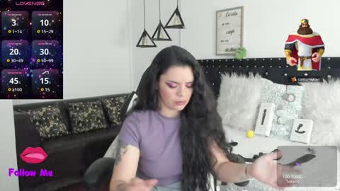 Snapshot of natasha__logan chatting on 01-17-25, 11:38 Natasha online show from 01-17-25, 11:38