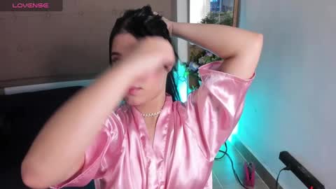 Natasha Sccott online show from 03-11-25, 07:36