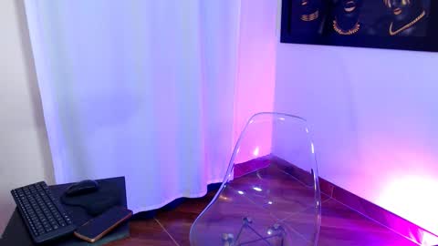 Snapshot of natasha_cam222 chatting on 10-28-25, 11:14 Natasha online show from 10-28-25, 11:14