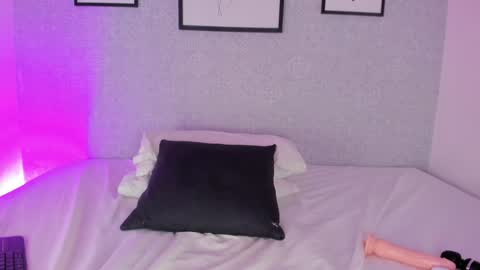 Snapshot of natasha_harpper chatting on 01-24-25, 05:32 Natasha online show from 01-24-25, 05:32