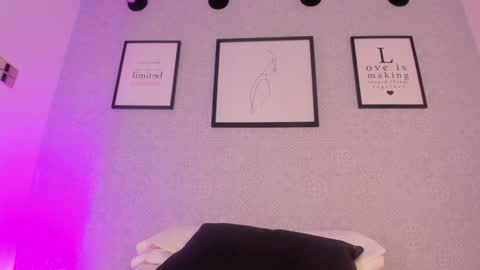 Snapshot of natasha_harpper chatting on 01-29-25, 03:26 Natasha online show from 01-29-25, 03:26