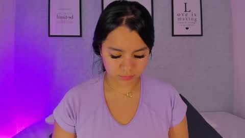 Snapshot of natasha_harpper chatting on 02-18-25, 12:39 Natasha online show from 02-18-25, 12:39