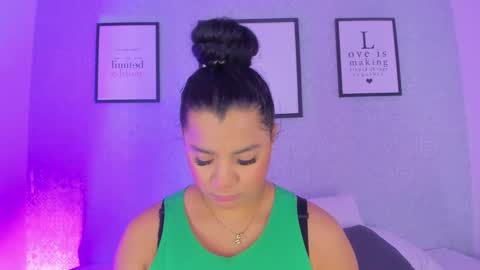 Snapshot of natasha_harpper chatting on 02-23-25, 12:59 Natasha online show from 02-23-25, 12:59