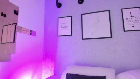 Snapshot of natasha_harpper chatting on 02-23-25, 04:02 Natasha online show from 02-23-25, 04:02