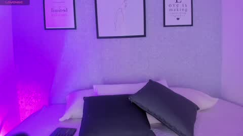 Snapshot of natasha_harpper chatting on 02-28-25, 11:14 Natasha online show from 02-28-25, 11:14