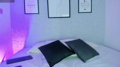 Snapshot of natasha_harpper chatting on 03-06-25, 12:09 Natasha online show from 03-06-25, 12:09