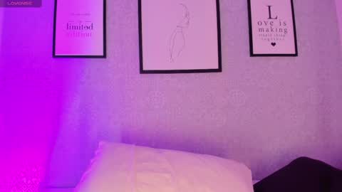 Snapshot of natasha_harpper chatting on 03-06-25, 06:16 Natasha online show from 03-06-25, 06:16