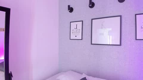 Snapshot of natasha_harpper chatting on 09-29-25, 11:37 Natasha online show from 09-29-25, 11:37