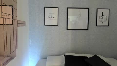 Snapshot of natasha_harpper chatting on 10-03-25, 11:18 Natasha online show from 10-03-25, 11:18