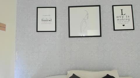 Snapshot of natasha_harpper chatting on 10-23-25, 11:20 Natasha online show from 10-23-25, 11:20