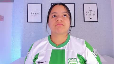 Snapshot of natasha_harpper chatting on 10-26-25, 11:05 Natasha online show from 10-26-25, 11:05