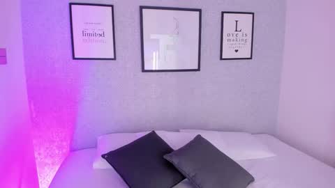 Snapshot of natasha_harpper chatting on 10-31-25, 11:00 Natasha online show from 10-31-25, 11:00