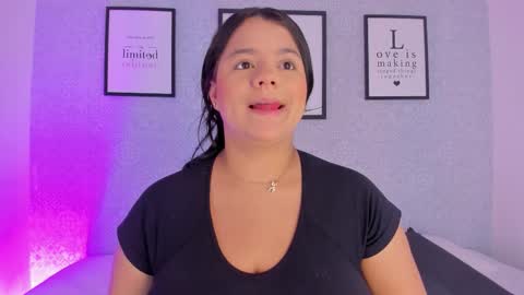 Snapshot of natasha_harpper chatting on 11-04-25, 11:31 Natasha online show from 11-04-25, 11:31