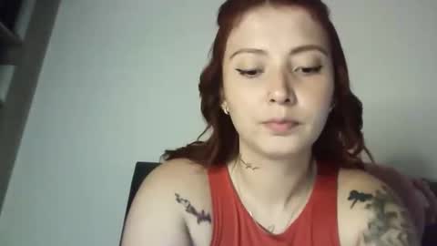 Snapshot of natasha_kein chatting on 09-29-25, 05:29 natalia online show from 09-29-25, 05:29