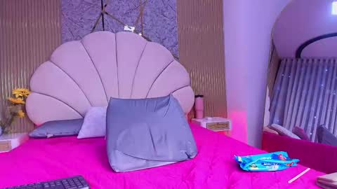 Natasha online show from 05-29-26, 07:23