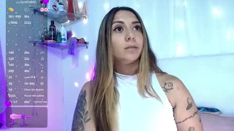 Snapshot of natasha_peach_ chatting on 01-15-25, 10:24 Natasha online show from 01-15-25, 10:24