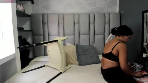 Snapshot of natasha_rose__ chatting on 09-16-25, 07:04 N A T A S H A online show from 09-16-25, 07:04