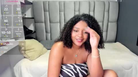 Snapshot of natasha_rose__ chatting on 09-28-25, 07:25 N A T A S H A online show from 09-28-25, 07:25