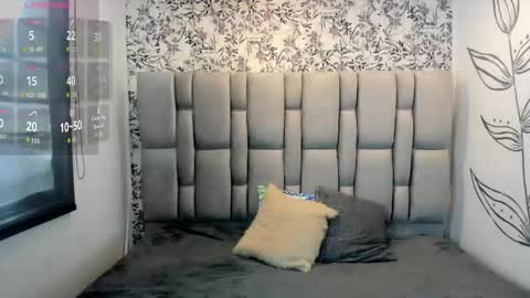 Snapshot of natasha_rose__ chatting on 10-12-25, 12:15 N A T A S H A online show from 10-12-25, 12:15