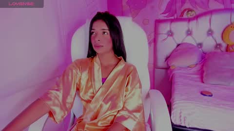 Snapshot of natasha_smith_ws chatting on 12-11-24, 04:07 Natasha  online show from 12-11-24, 04:07