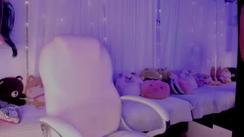 Snapshot of natasha_smith_ws chatting on 12-26-24, 11:35 Natasha  online show from 12-26-24, 11:35