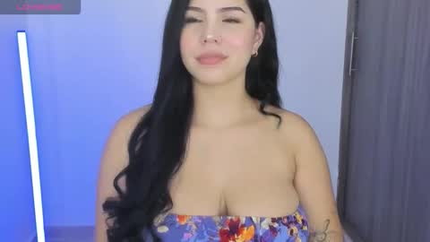 Snapshot of natasha_su chatting on 02-19-26, 05:47 Natalia online show from 02-19-26, 05:47