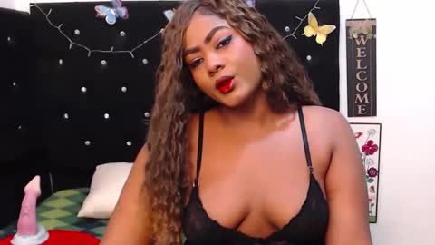 Snapshot of natashasexxy__ chatting on 02-13-25, 10:44 natashasexxy__ online show from 02-13-25, 10:44