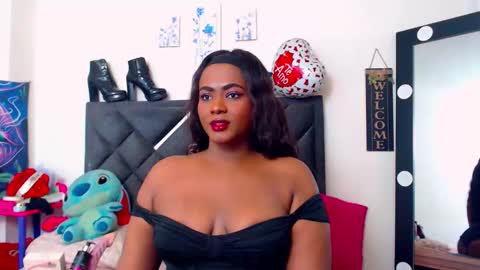 Snapshot of natashasexxy__ chatting on 12-17-25, 07:47 natashasexxy__ online show from 12-17-25, 07:47