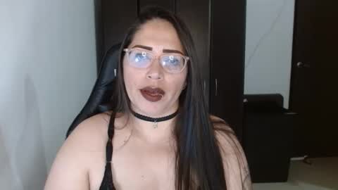 Natasha Smithe  online show from 10-28-25, 02:59