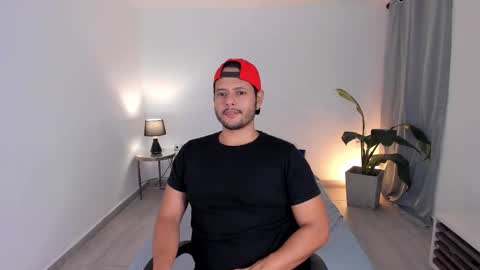 Nate Ocean online show from 12-18-25, 01:44