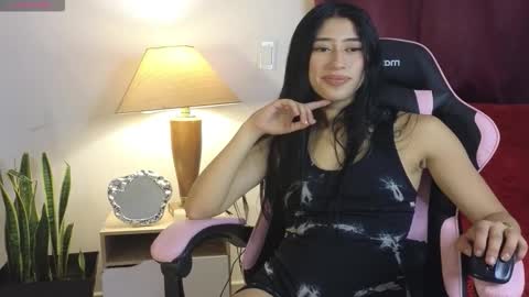 NATHALIA online show from 03-06-26, 04:31