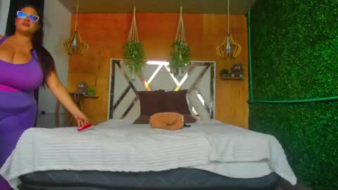Snapshot of nathalia_correa chatting on 05-25-26, 05:19 nathalia_correa online show from 05-25-26, 05:19