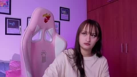 Nathalia Ramirez online show from 05-13-26, 06:22