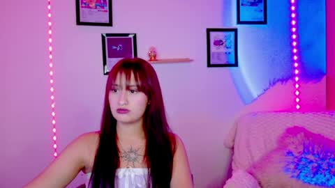 Nathalia Ramirez online show from 06-18-26, 01:39